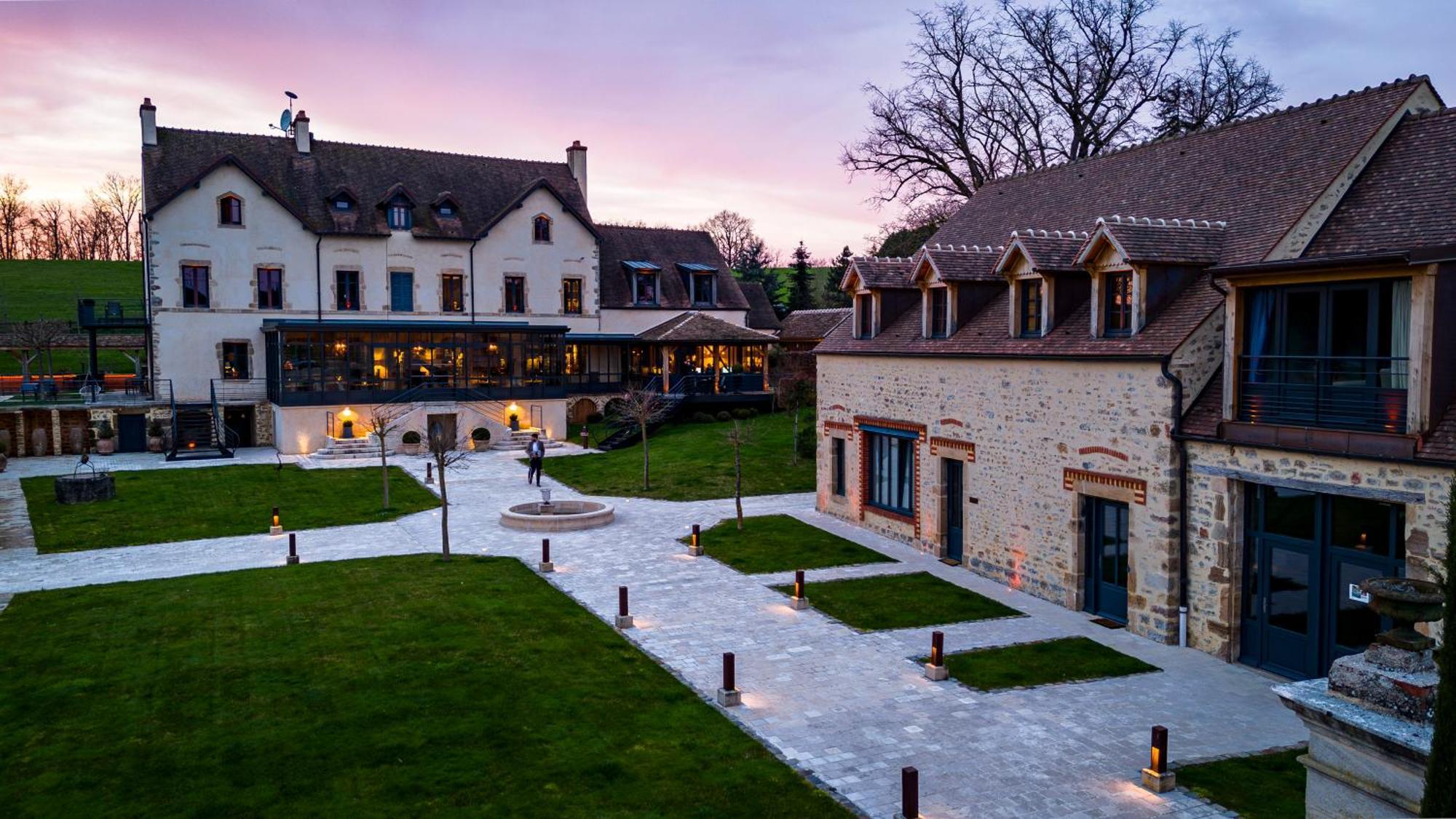Domaine De Rymska & Spa - Relais & Chateaux Saint-Jean-de-Trézy Exterior photo