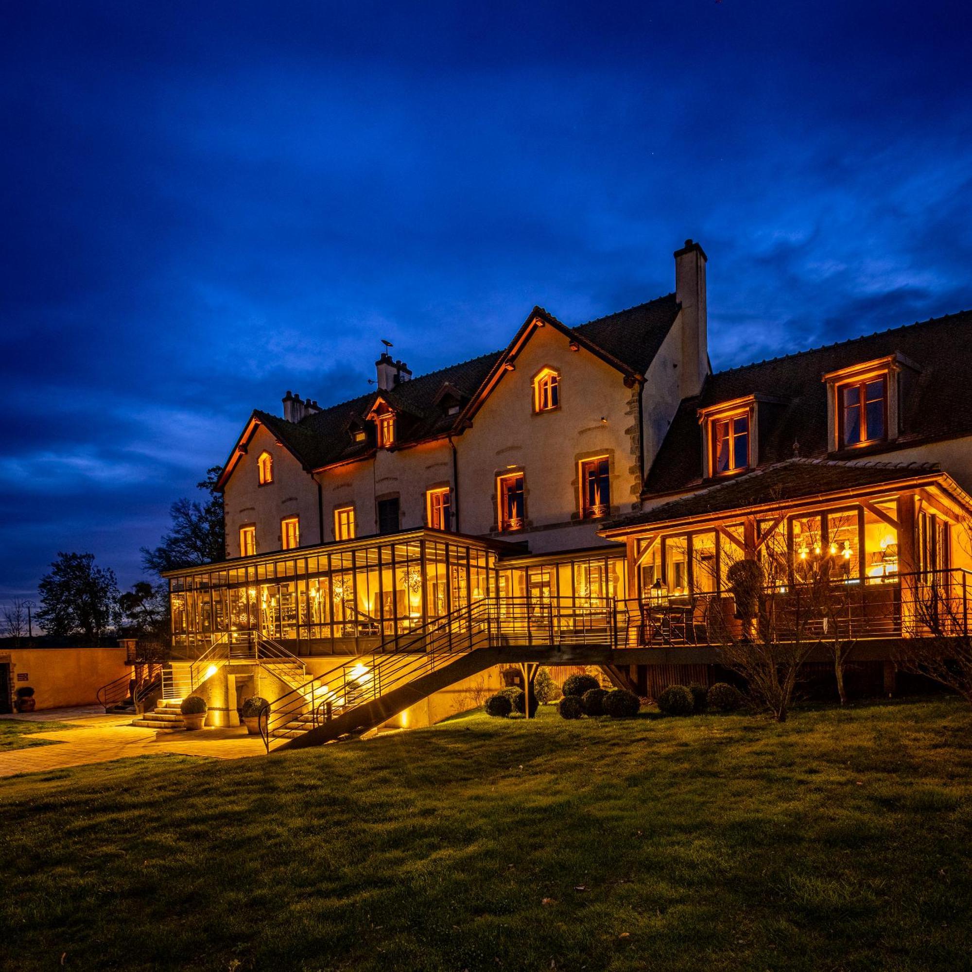 Domaine De Rymska & Spa - Relais & Chateaux Saint-Jean-de-Trézy Exterior photo