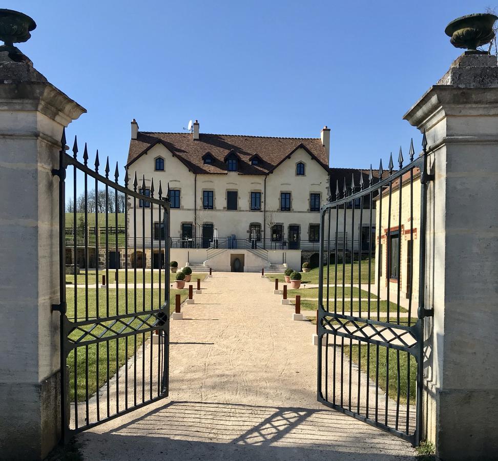 Domaine De Rymska & Spa - Relais & Chateaux Saint-Jean-de-Trézy Exterior photo